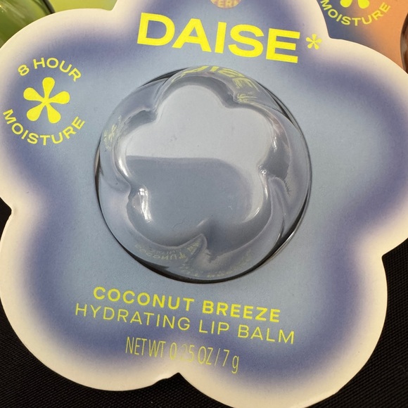 DAISE Hydrating Lip Balm | Pick Your Flavor | NIP - Picture 2 of 9